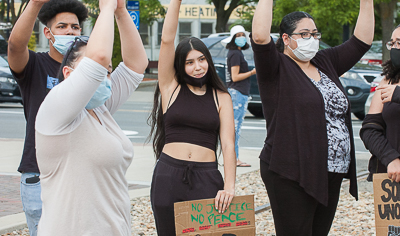 Demonstrators at courthouse